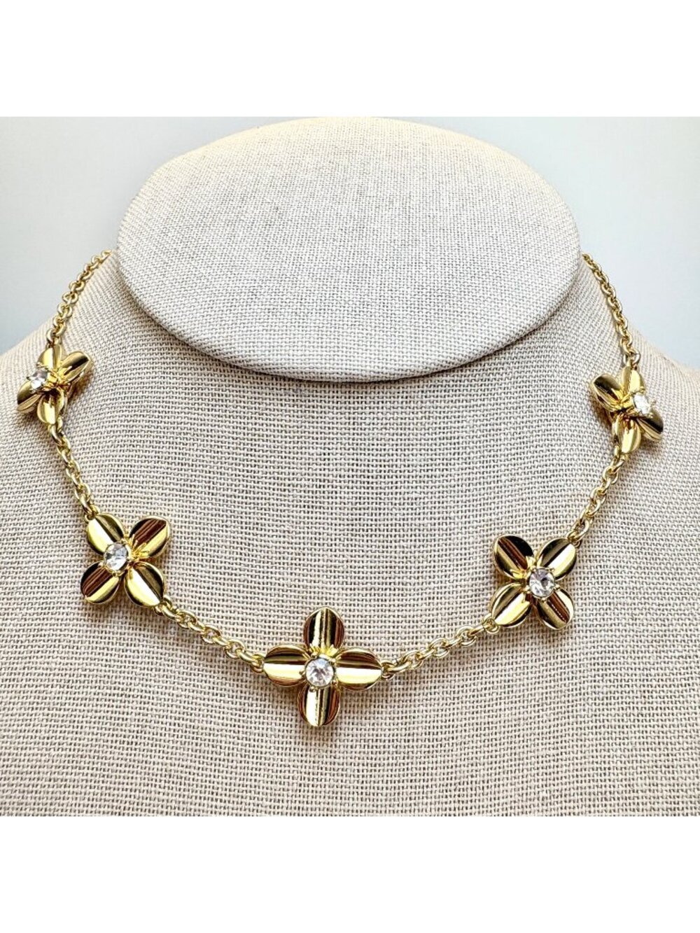Banana Republic Gold Tone Daisy Flower Crystal Station Necklace 14 -18" L